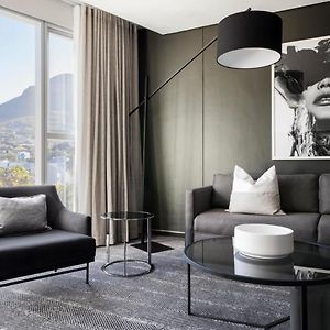 The Capital 15 On Orange Hotel & Spa